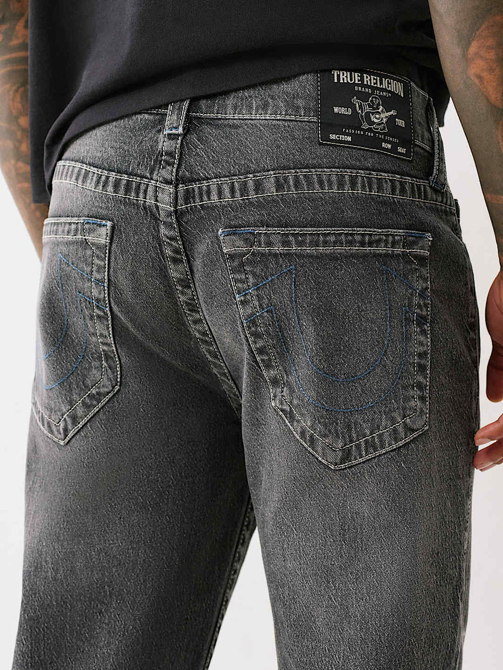 RESISTANCE BLACK WASH
