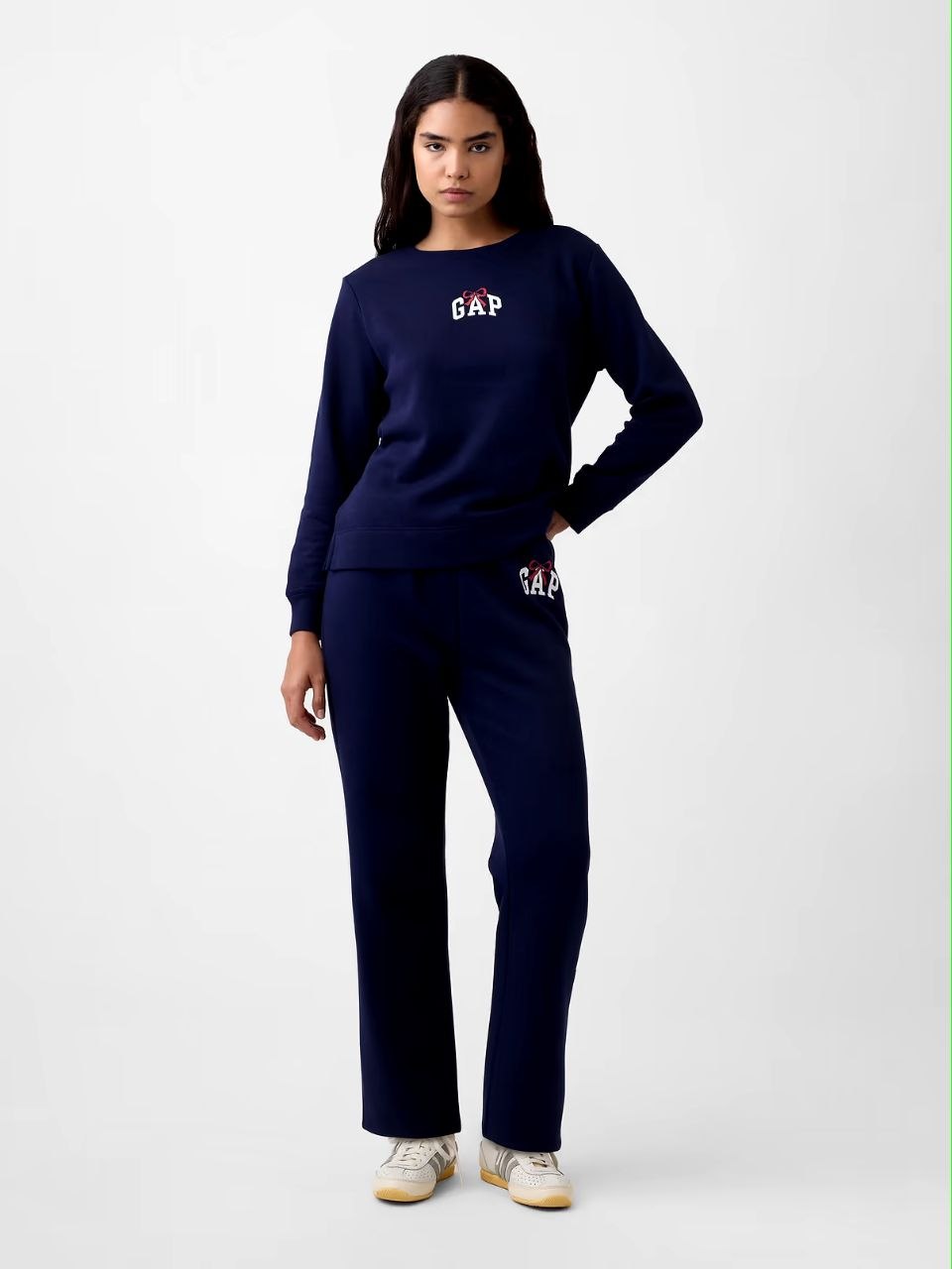 Relaxed Gap Logo Sweatshirt