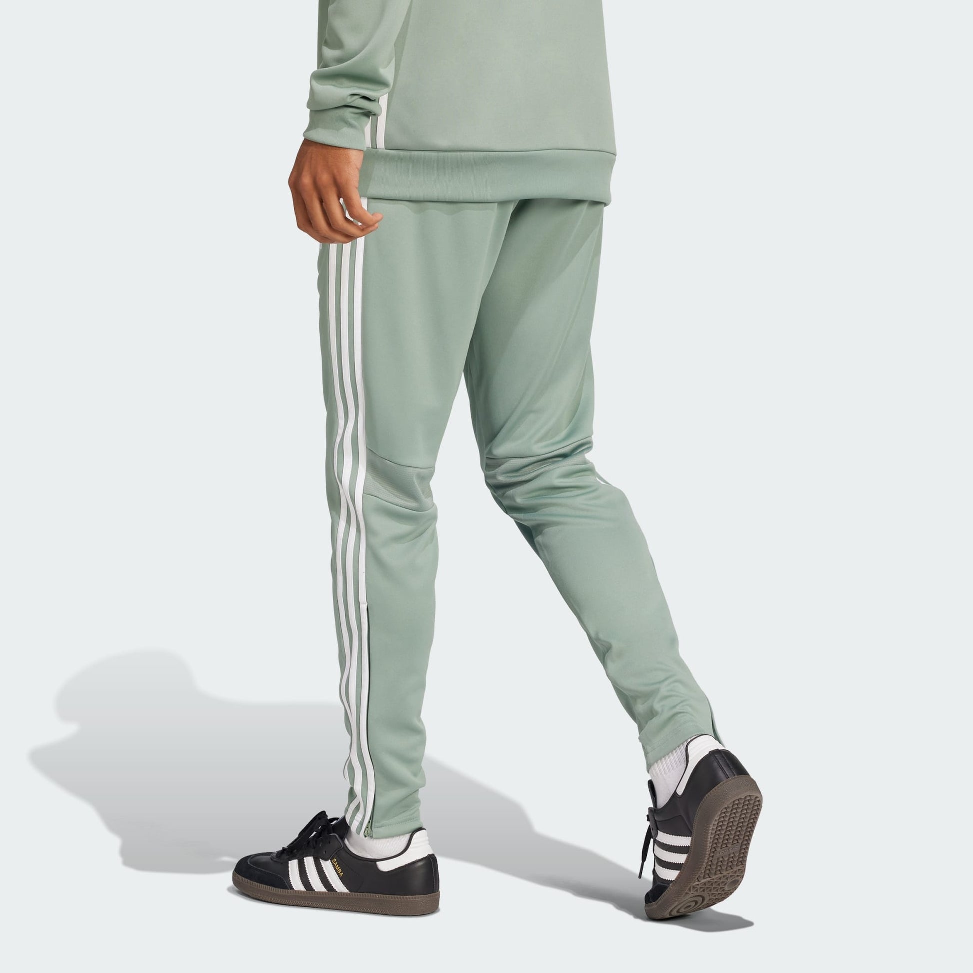 Silver Green / White 