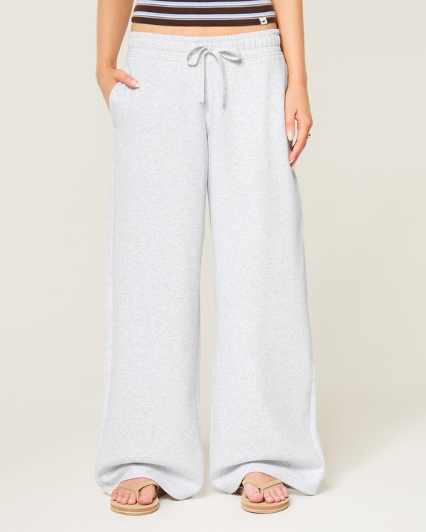 Hollister Feel Good Light Leopard Print Baggy Sweatpants