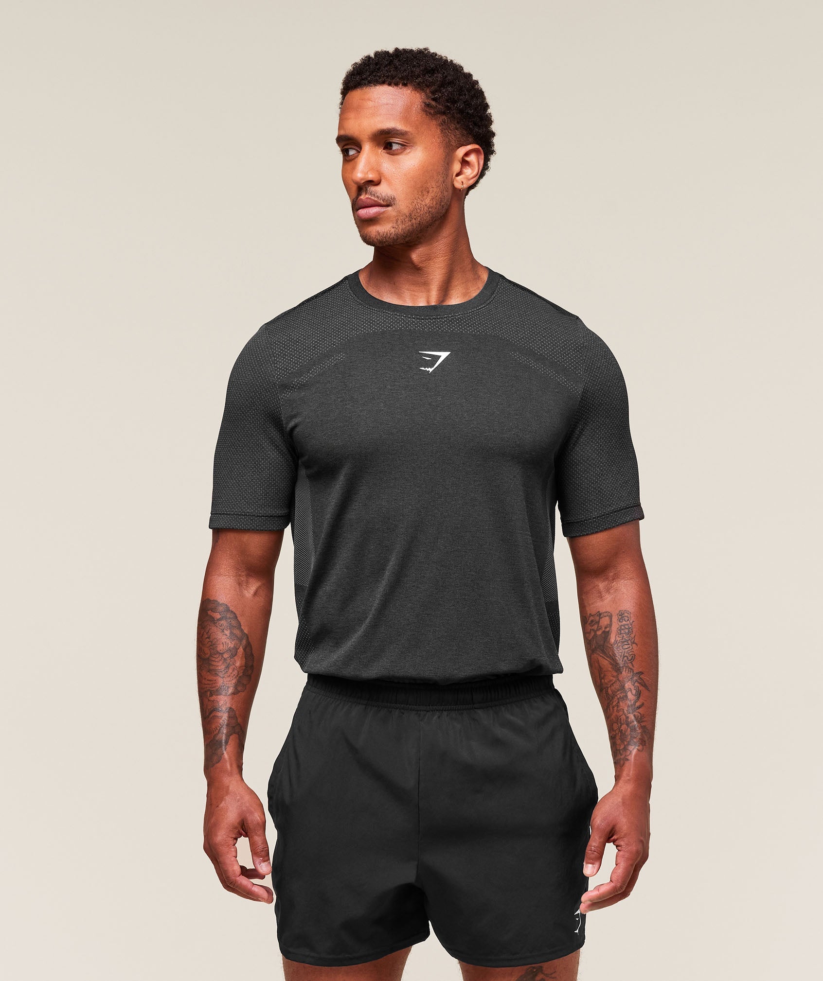 Black/Silhouette Grey